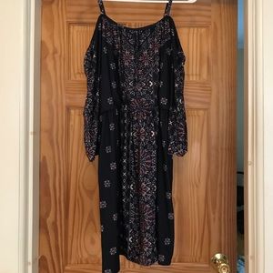 Cold-Shoulder dress